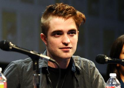 Vroče! Robert Pattinson pripravlja album