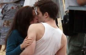 FOTO: Nove vroče fotografije Robsten iz Brazilije!