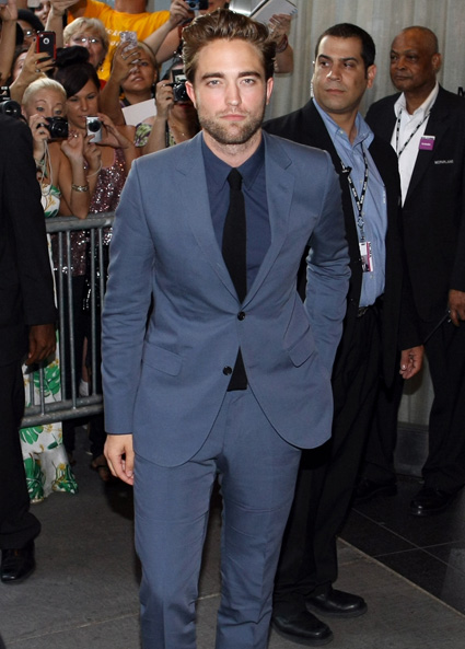 Rob Pattinson: Sean Penn ga že svari glede svoje hčerke!