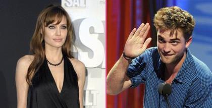 Robert Pattinson: Bo zaigral z Angelino Jolie?!