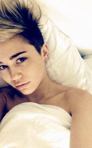 Miley Cyrus: Vse najboljše za 21. rojstni dan!