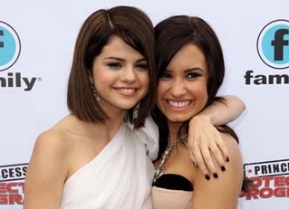 Selena Gomez: Demi gre res dobro!