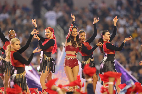 Selena Gomez: Je navdušila ali razočarala z nastopom?