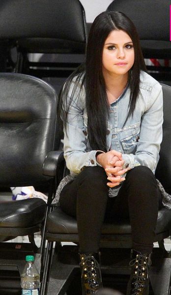 Je to mogoče?! Selena Gomez: Imam težave s samozavestjo!