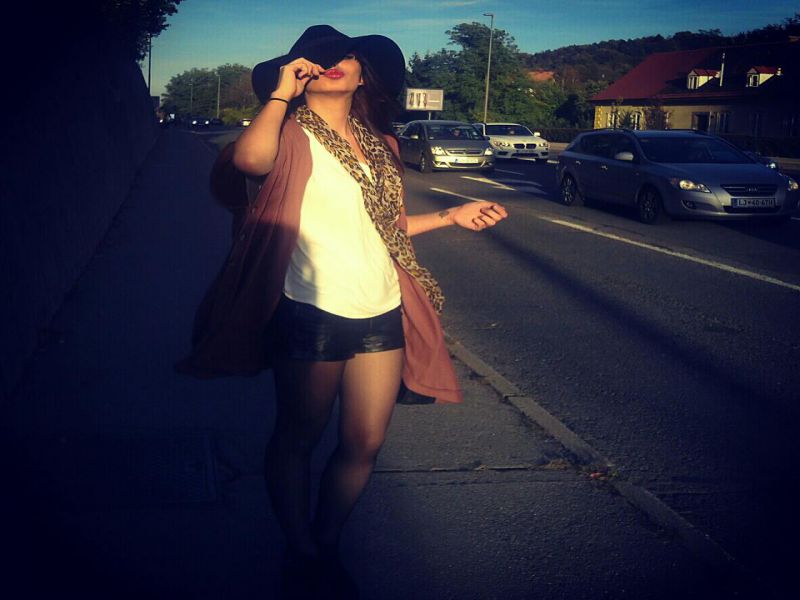 FASHION GIRL: Komentarji na outfite slavnih na CMA!