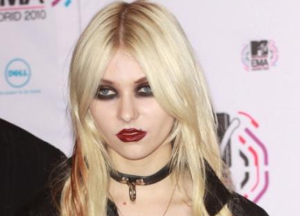 ŠOK: Taylor Momsen: Za moje slabo obnašanje krivite moje starše!