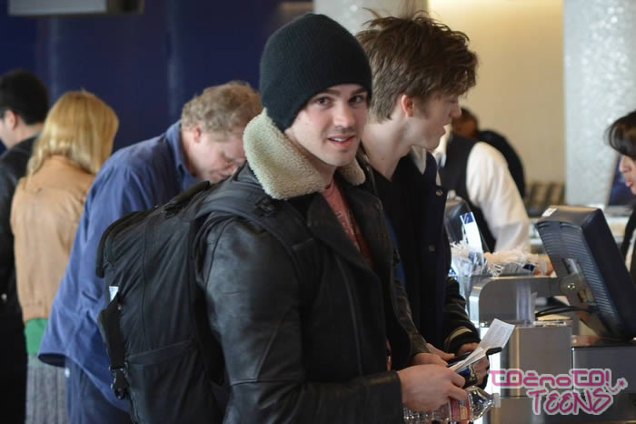 Steven R. McQueen: Iz Vampirskih dnevnikov na ledeno igrišče!