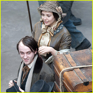 Nenavadno! Tom Felton s temnimi in dolgimi lasmi!