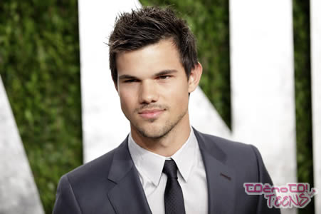 KAJ?! Taylor Lautner: To je najbolj nerazumljiva britanska beseda zanj!