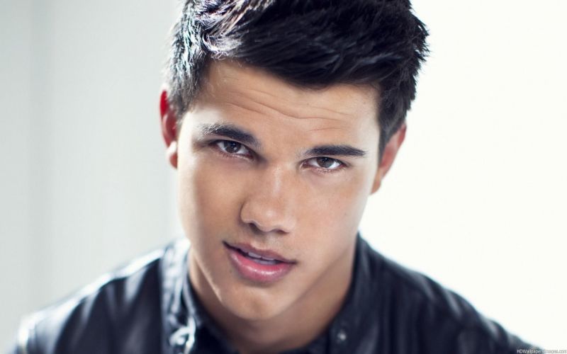 Taylor Lautner: Zaigral bo v novem TV šovu!