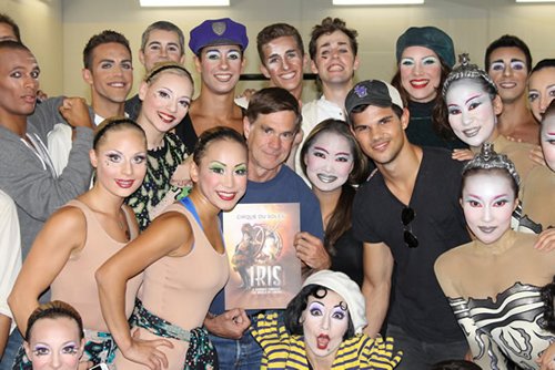 FOTO: Taylor Lautner: Ogledal si je Cirque de Soleil!