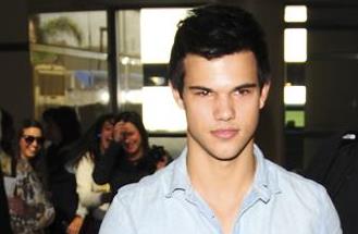 Taylor Lautner: Paparaci so ga končno spet ujeli!