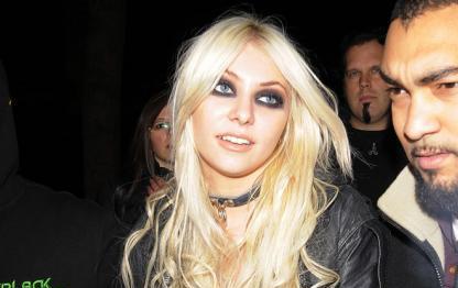 Izžvižgana Taylor Momsen: Ne ve, da Škotska ni Anglija!