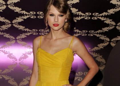 Vau! Taylor Swift: 4 milijone dolarjev podelila v dobrodelne namene!