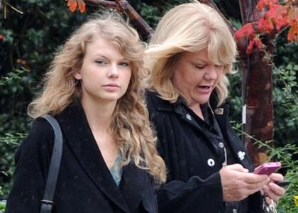 FOTO: Taylor Swift: Tudi ona ni brez ličil nič posebnega!