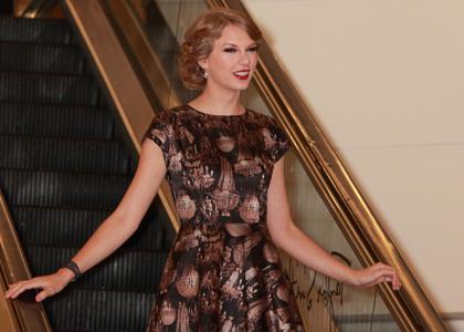 Šok! Ima tudi Taylor Swift svoje gole slike?!