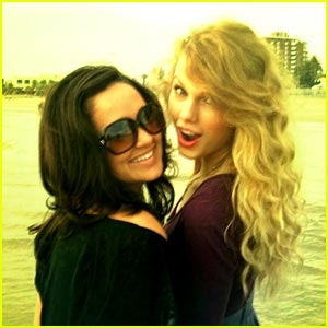 Taylor Swift: Zlomljeno srce pozdravi glasba