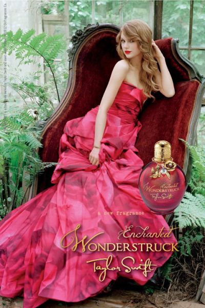 Taylor Swift: Na reklami za nov parfum je kot princesa!