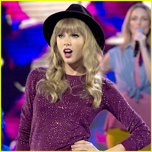 Taylor Swift: Navdušila z nastopom na britanskem X Factorju!
