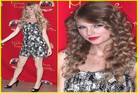 FOTO: Taylor Swift in njena voščena dvojnica