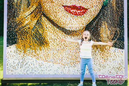 NORO! Taylor Swift iz neštetih LEGO kock!