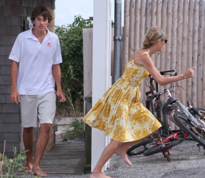 Vroče! Taylor Swift: Se bo na skrivaj poročila z novim fantom?!