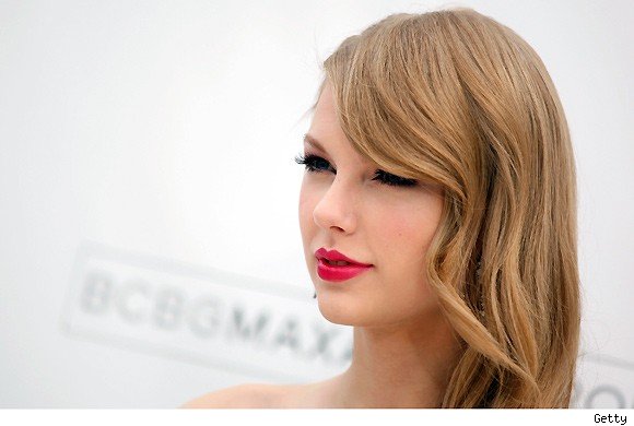 Taylor Swift: Obsedena je s kuharskimi knjigami!