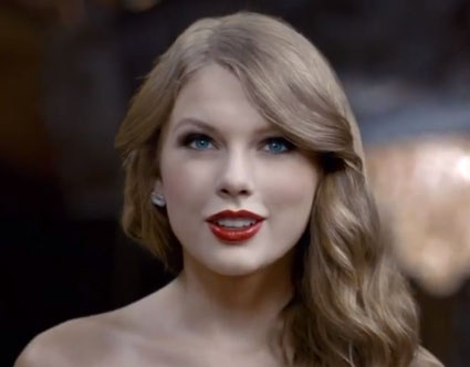 Video: Taylor Swift: Ima novo romantično reklamo za parfum!