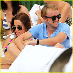 Foto: Tom Felton: S punco je pobegnil v tople kraje!