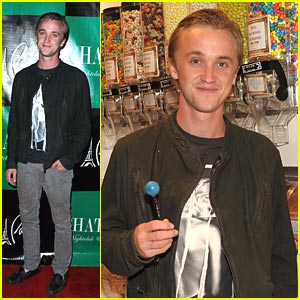 FOTO: Tom Felton se je v tovarni sladkarij počutil kot v nebesih