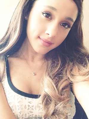 Ariana Grande: Njen vodnik do samozavesti!