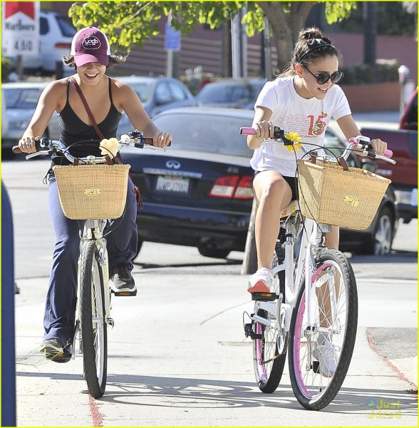 Vanessa Hudgens: Obožuje film Črni labod!