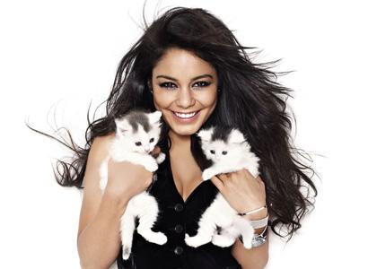 Vanessa Hudgens: Na novih fotografijah je vražje seksi!
