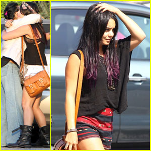 Foto: Vanessa Hudgens: Z vijoličnimi konicami las!