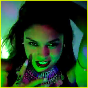 Vanessa Hudgens: Poglej si videospot, ki ga je režirala!