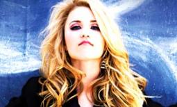 VROČE: Nova pesem Emily Osment!