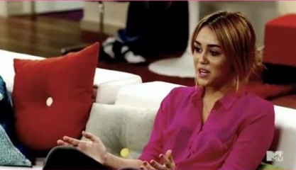 Miley Cyrus v oddaji Punkd: Privoščila si je kar svojega fanta!