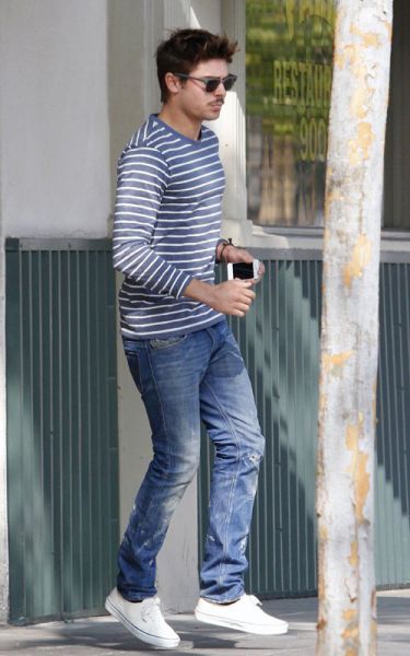 OCENI: Zac Efron z brki: HOT ali NOT?