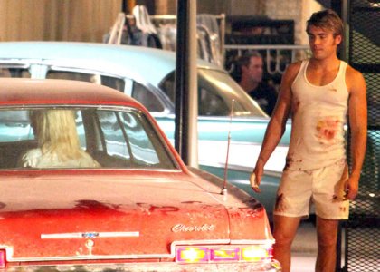 Foto: Zac Efron: Zakaj je ves krvav?!