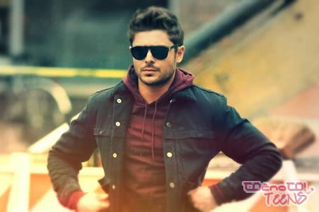 NEUSLIŠAN?! Zac Efron upa, da je še vedno 'super seksi bomba'!