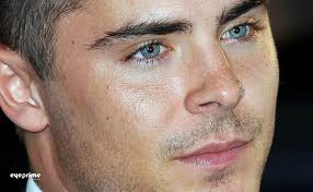Obleci se kot Zac Efron