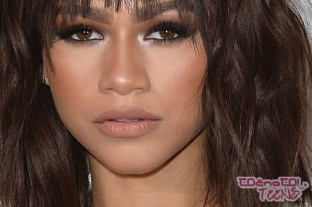 UDAREC! Zendaya udarila nazaj Julie Klausner!