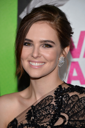Zoey Deutch: Končala je Vampirsko akademijo!
