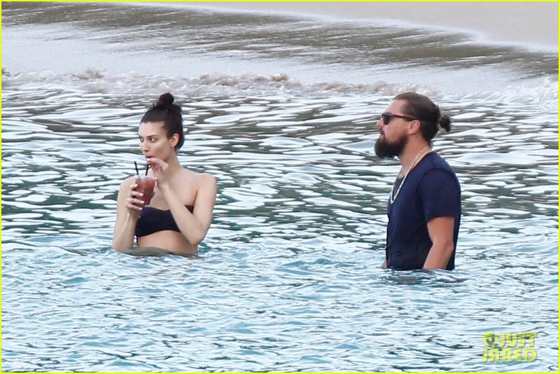 leonardo-dicaprio-continues-st-barts-trip-surrounded-by-women-49
