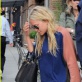 mary-kate-ashley-olsen-busy-day-in-new-york-05