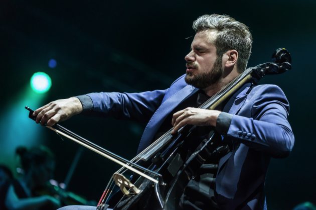 2Cellos