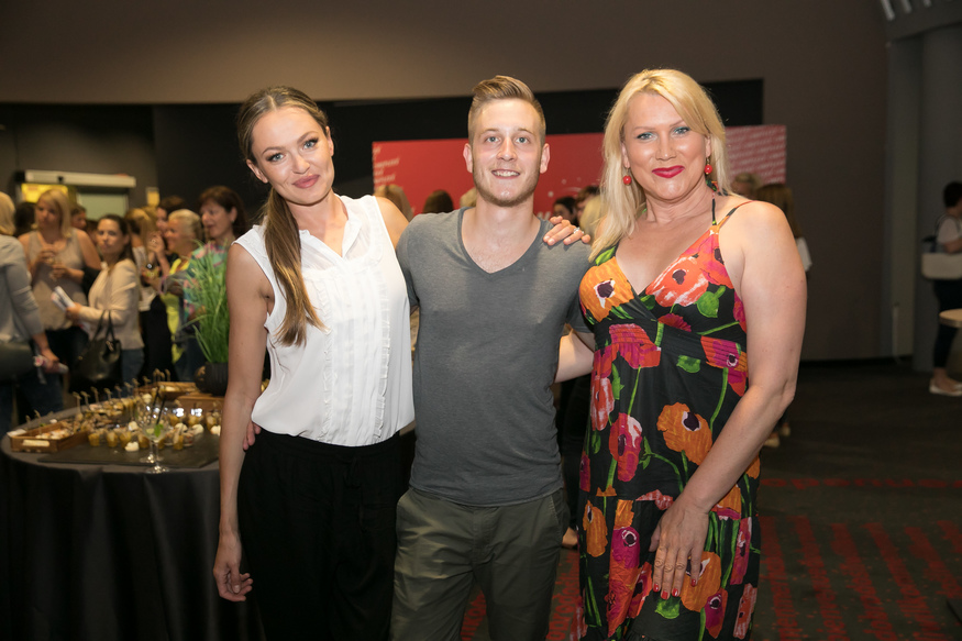Iryna Osypenko Nemec, Zan Tominsek, Salome