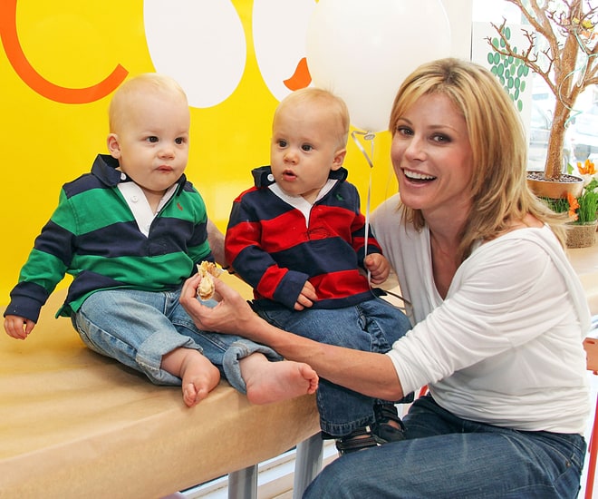 twins-julie-bowen-2587ccc8-35af-4aee-bbef-7c804e8eef06