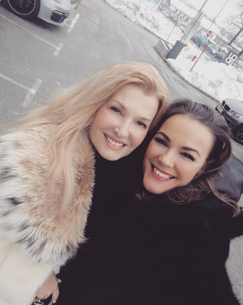 Helena Blagne, Rebeka Dremelj