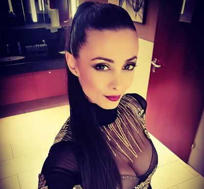 zana zana